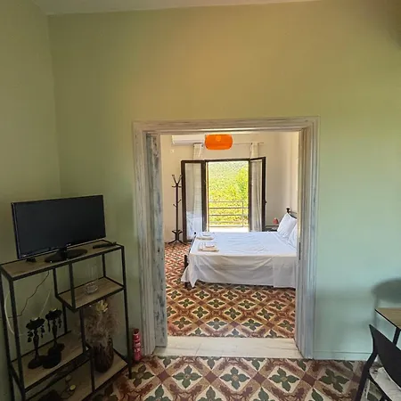 λευκιασ. Apartment Pyrgos Dirou