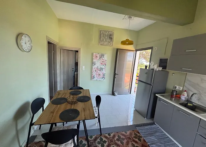 λευκιασ. Pírgos Dhiroú